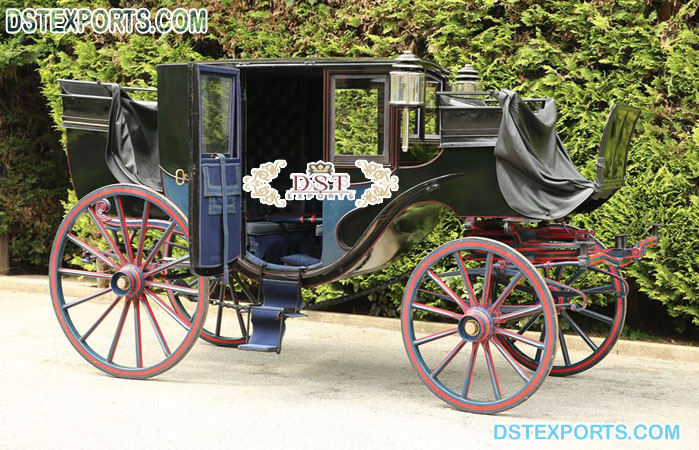 Luxury Horse Drawn Royal Coach Carriage