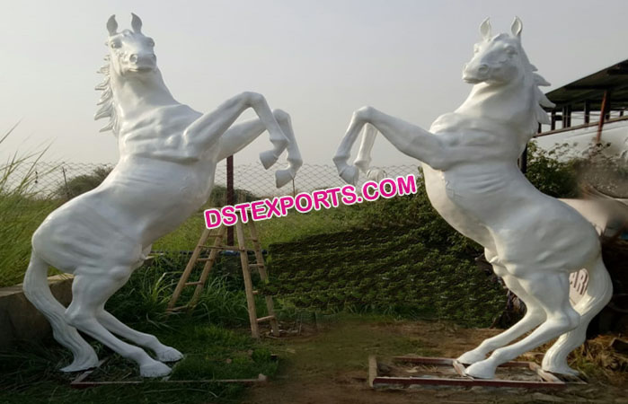 Royal Fiberglass Horse Statue Decor