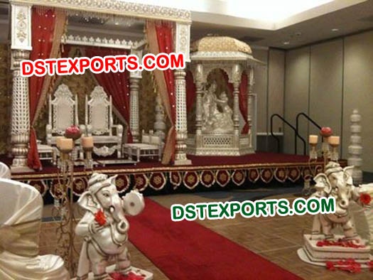 Stylish Indian Wedding Radha Krishan Mandap Set