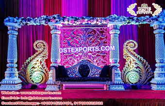 Latest Asian Wedding Stage with Paisleys