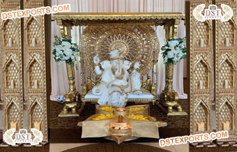 Royal Hindu Wedding Entrance Ganesha Statue