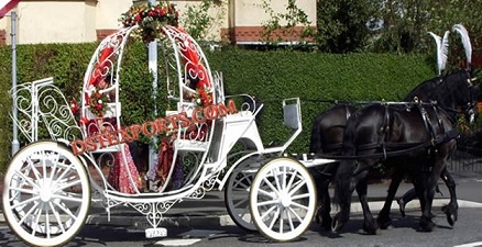 Wedding Beautiful Bridal Cinderella Carriage