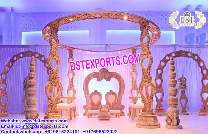 Ravishing Wooden Wedding Mandap