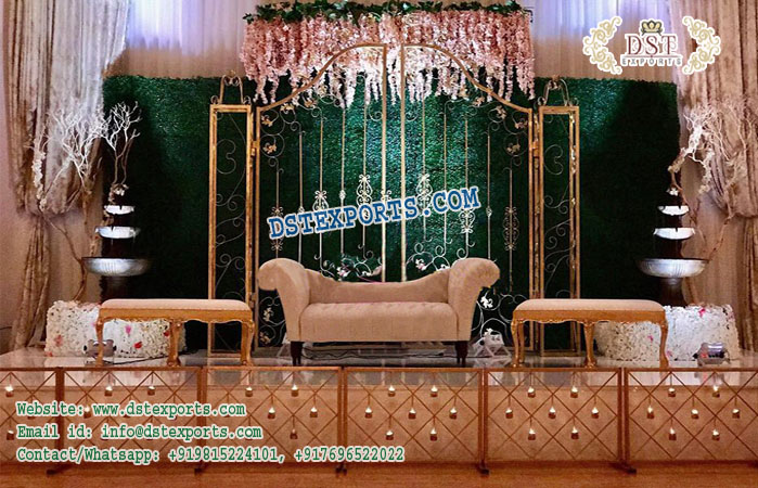 Luxurious English Wedding Reception Stage