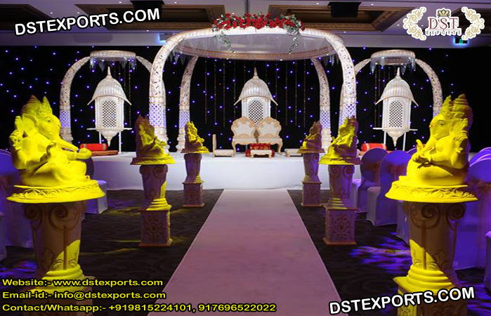 Srilankan Wedding Trunk Pillar Mandap