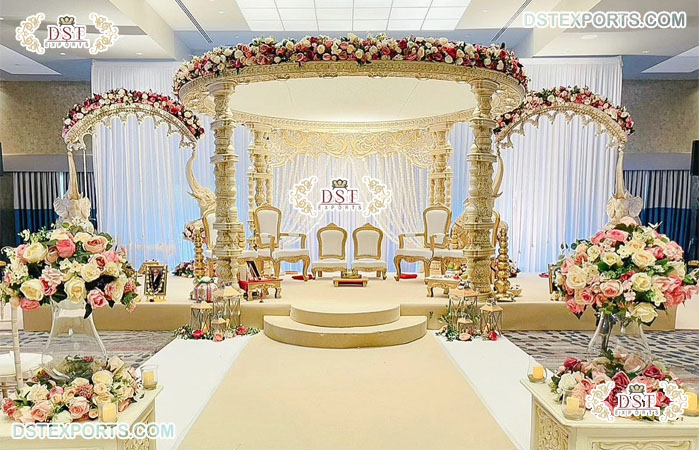 Gorgeous Maharani Mandap for Hindu Wedding