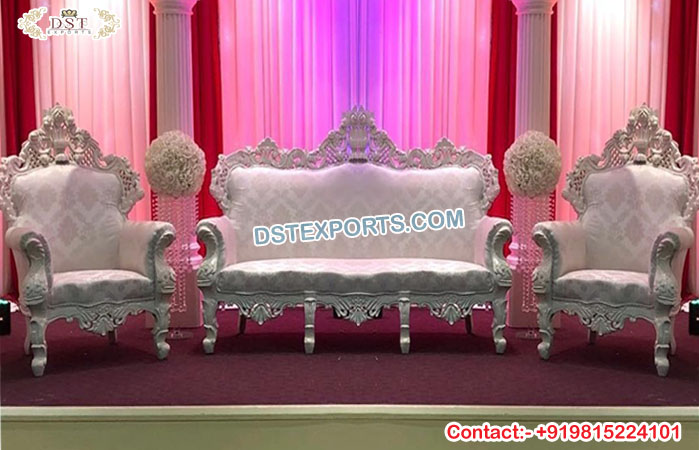 Luxurious Wedding White Sofa With Chairs