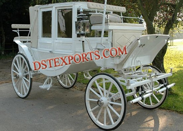 ELEGENT COVERED HORSE CARRIAGE