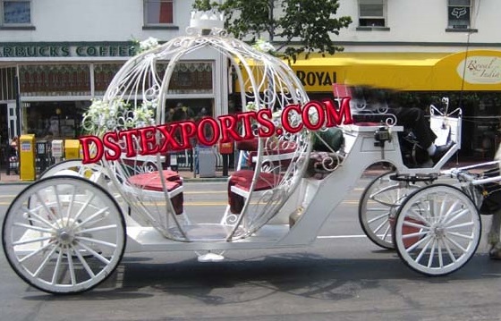 ENGLISH BRIDE CINDERELLA CARRIAGE