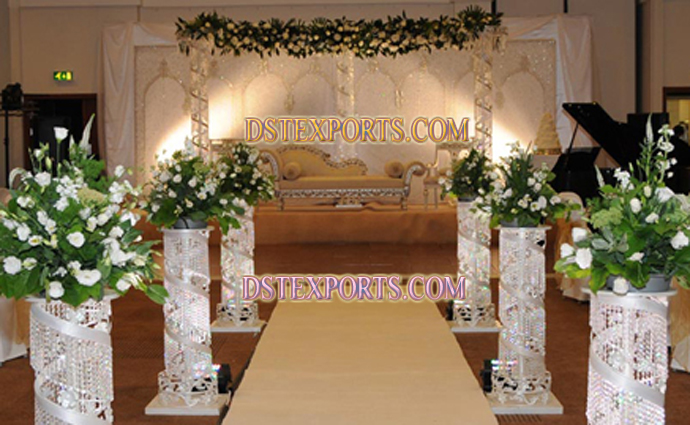 WEDDING AISLEWAY SILVER CRYSTAL PILLARS