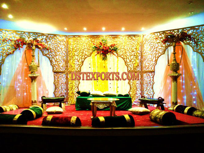 MUSLIM MEHANDI STAGE WITH CARVED BACKDROPS