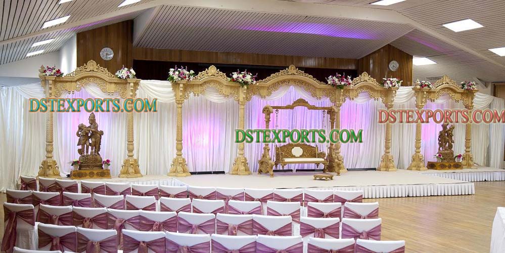 TRADITIONAL  HINDU  WEDDING STAGE SET