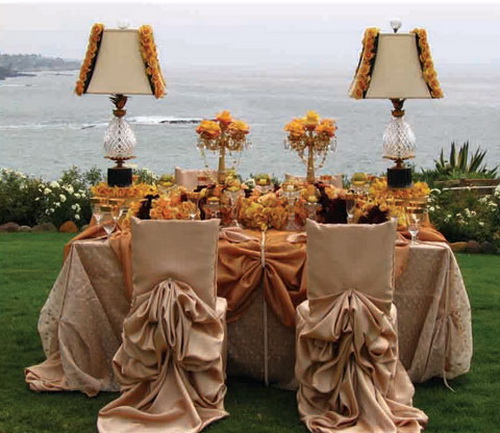 NEW OUTDOOR WEDDING GOLDEN CHAIR COVERS