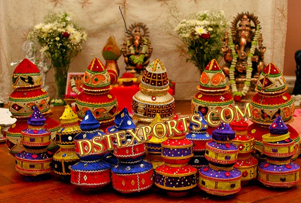 WEDDING COLOURFUL DECORATIVE POTS