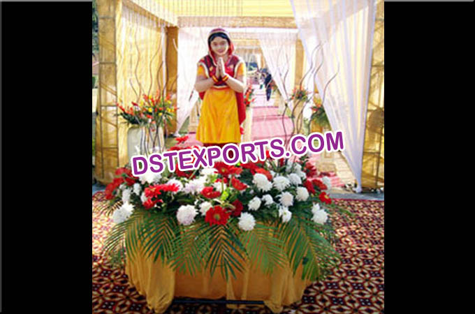 Punjabi Wedding Welcome Lady Statue