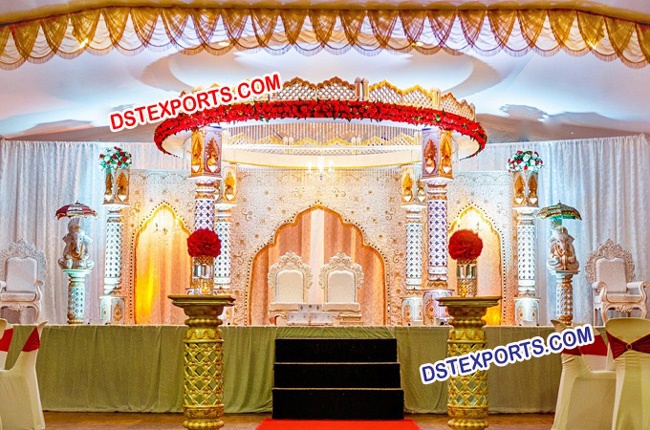 Royal look Rajasthani wedding fiber mandap