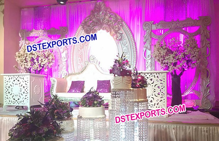 Stylish Canadian Wedding Stage Decorations