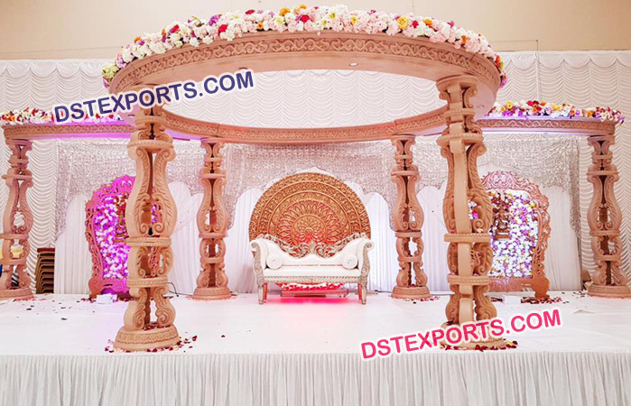 Exquisite Wooden Wedding Mandap