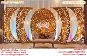 Grand Gold Medallions Wedding Stage Backdrop