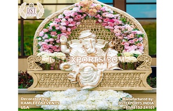 Traditional Wedding FRP Ganesha Statue For Entranc