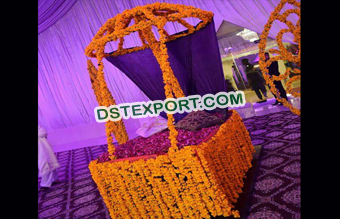 Beautiful Carriage For Dulhan Entry
